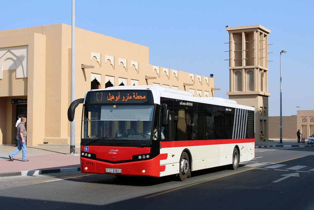 Why Choose Our UAE Travel Packages for Road Drivers and Explorers
